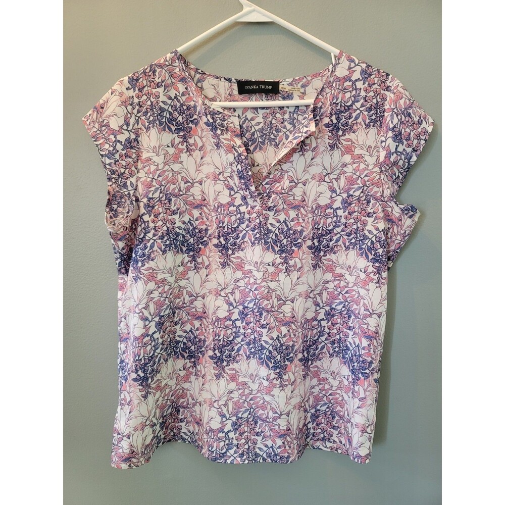Ivanka Trump Blouse Size Medium Short Sleeve Purple Pink Floral
